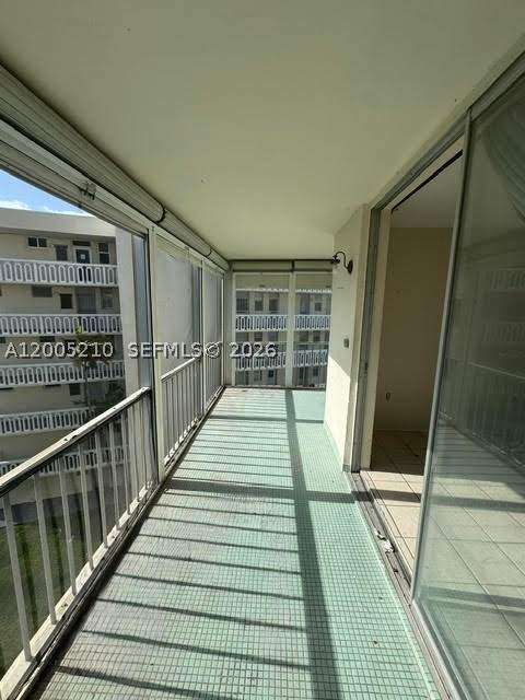 2861 Leonard Dr F514, Aventura FL - photo 12 of 25