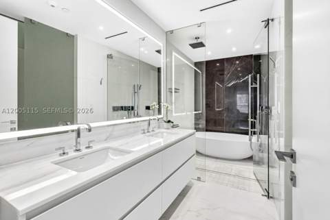 300 Biscayne Blvd Way 1002, Miami FL - photo 7 of 15