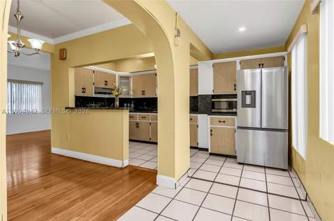 3694 NW 20th St, Miami FL - photo 15 of 23