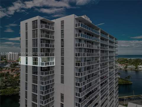 20505 E Country Club Dr 1938, Aventura FL - photo 15 of 23