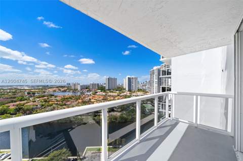 20505 E Country Club Dr 1938, Aventura FL - photo 20 of 23