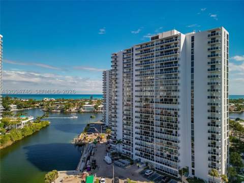 20505 E Country Club Dr 1938, Aventura FL - photo 22 of 23