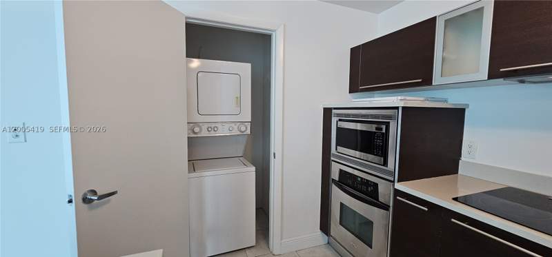 1 bedroom Condominium at 1900 N Bayshore Dr 1617, Quantum On The Bay Condo, Miami — photo 3