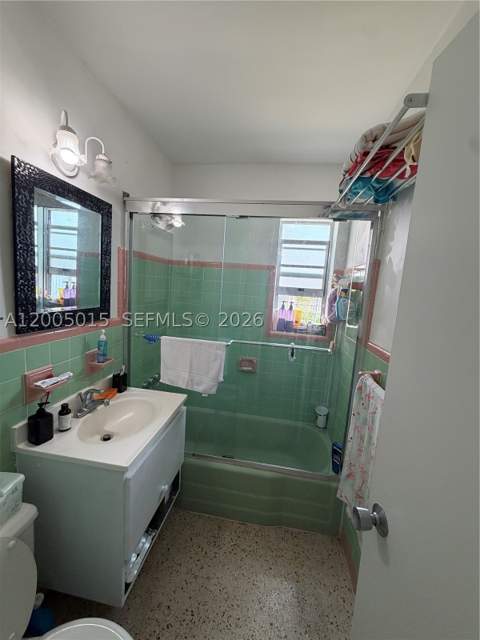 3361 SW 28th St, Miami FL - photo 6 of 17
