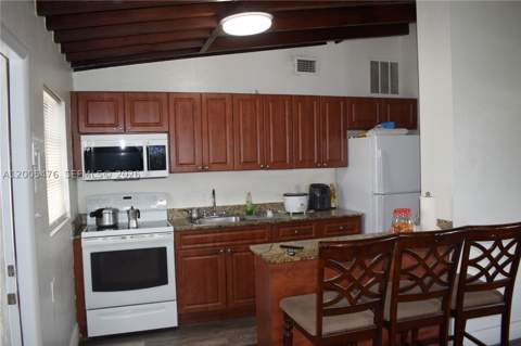 841 Hialeah Dr, Hialeah FL - photo 12 of 13