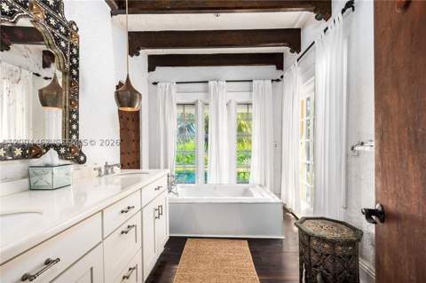 1036 NE 89th St, Miami FL - photo 17 of 30