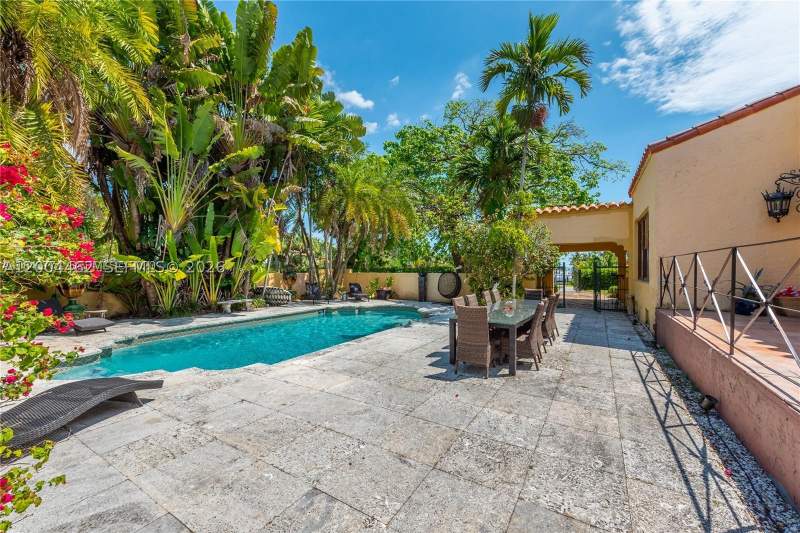 7 bedroom SingleFamilyResidence at 1036 NE 89th St, Amd Pl Of Belmar, Miami — photo 3