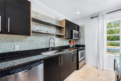 1036 NE 89th St, Miami FL - photo 7 of 30
