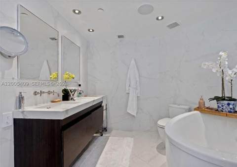10 Venetian Way 804, Miami Beach FL - photo 19 of 30