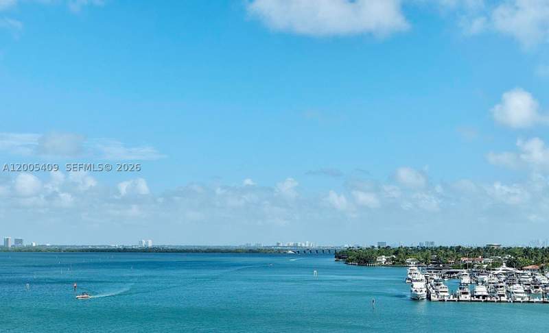 3 bedroom Condominium at 10 Venetian Way 804, The Grand Venetian Condo, Miami Beach — photo 4