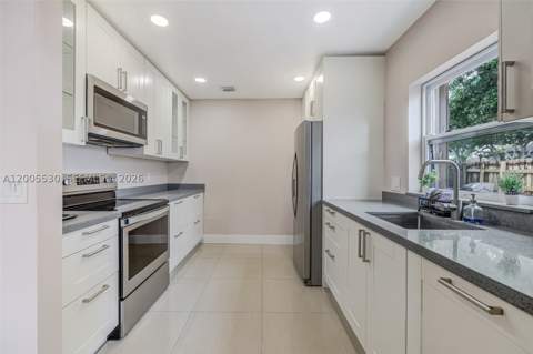 13890 SW 43rd Ter, Miami FL - photo 13 of 46