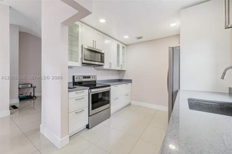 13890 SW 43rd Ter, Miami FL - photo 14 of 46