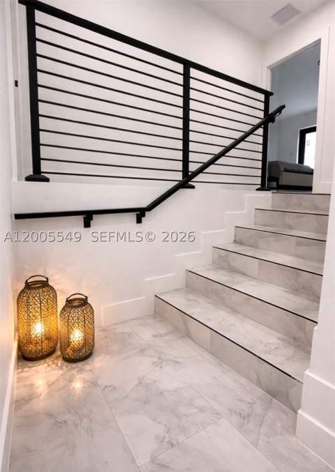 1810 NE 161st St, North Miami Beach FL - photo 16 of 35