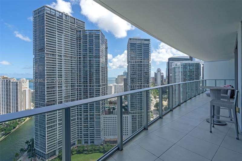 2 bedroom Condominium at 200 Biscayne Boulevard Way 3407, Epic West Condo, Miami — photo 2