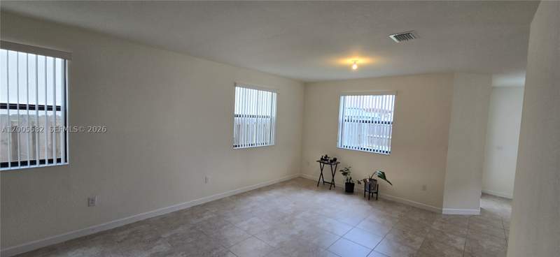 5 bedroom SingleFamilyResidence at 525 SE 34th Ter, Baywinds At Cozumel, Homestead — photo 3