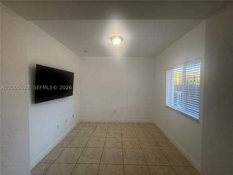 14562 SW 29th Ter 14562, Miami FL - photo 13 of 44