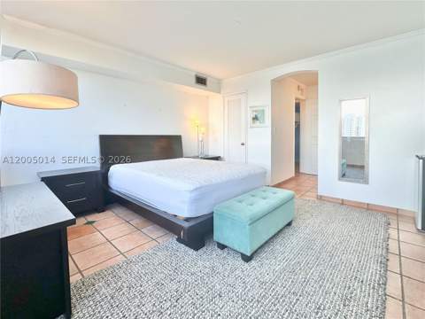 7135 Collins Ave 811, Miami Beach FL - photo 13 of 22