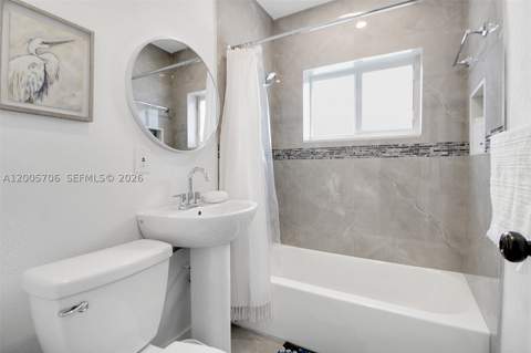231 NE 43rd St, Miami FL - photo 10 of 35