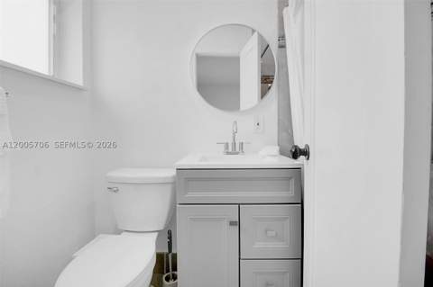 231 NE 43rd St, Miami FL - photo 11 of 35