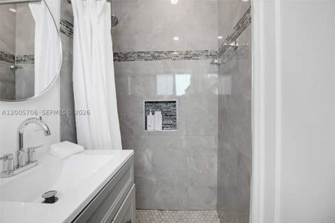 231 NE 43rd St, Miami FL - photo 12 of 35