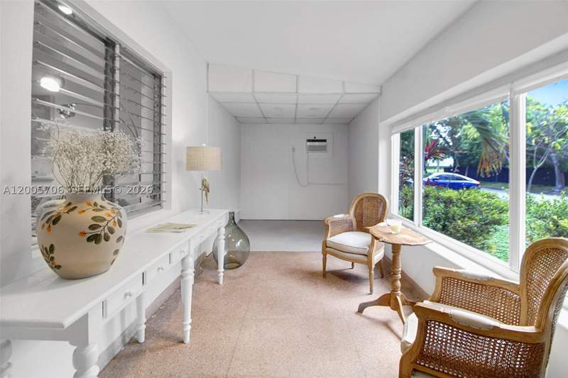 2 bedroom SingleFamilyResidence at 231 NE 43rd St, Brentwood Rev Pl, Miami — photo 5