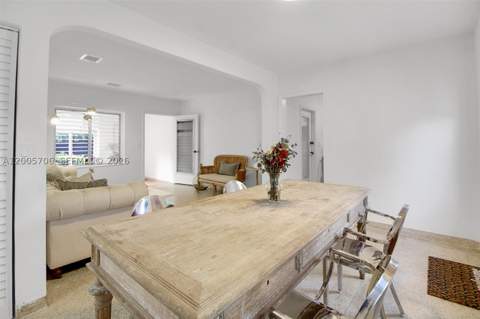 231 NE 43rd St, Miami FL - photo 6 of 35