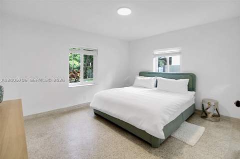231 NE 43rd St, Miami FL - photo 9 of 35