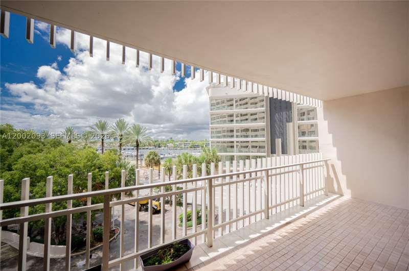 2 bedroom Condominium at 3 Grove Isle Dr C308, Grove Isle Condo, Miami — photo 2