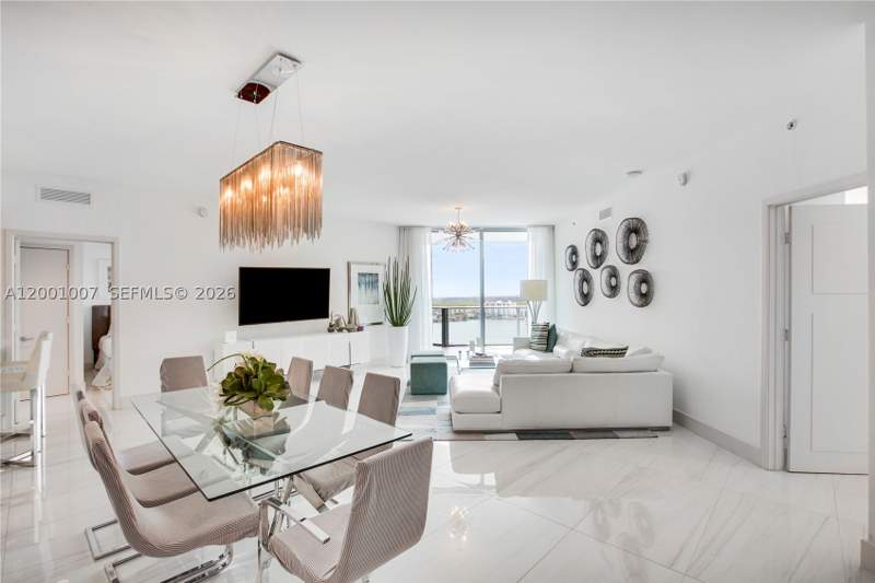2 bedroom Condominium at 17111 Biscayne Blvd 2008, Marina Palms Residences S, North Miami Beach — photo 2