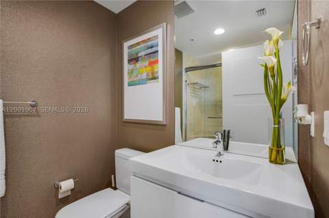 17111 Biscayne Blvd 2008, North Miami Beach FL - photo 7 of 20