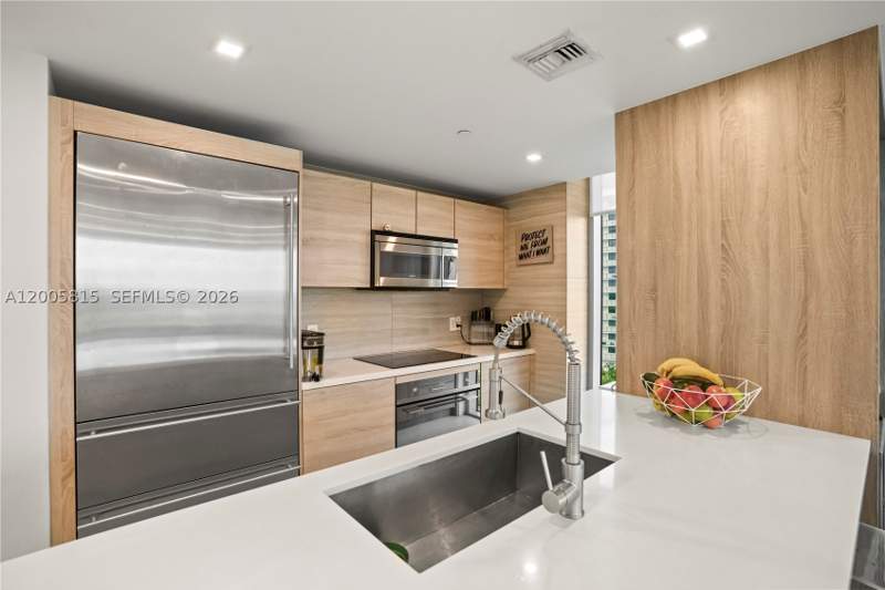 3 bedroom Condominium at 16385 Biscayne Blvd 1601+2 Parkings, The Harbour North Condo, North Miami Beach — photo 4