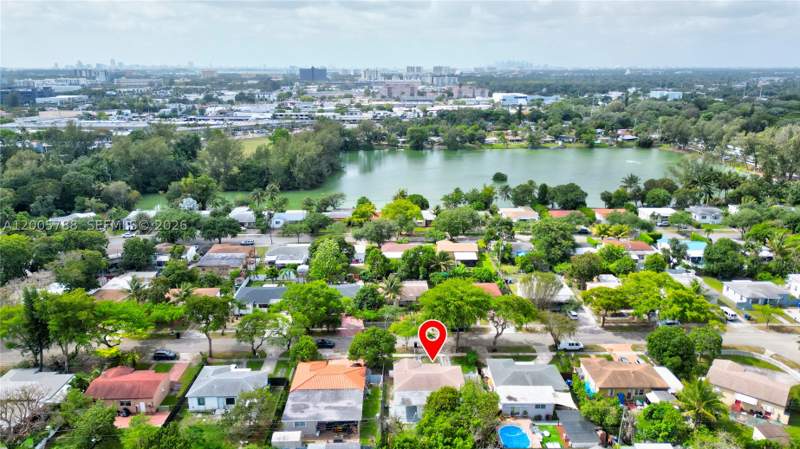 3 bedroom SingleFamilyResidence at 1921 NE 158th St, Fulford Homes, North Miami Beach — photo 5