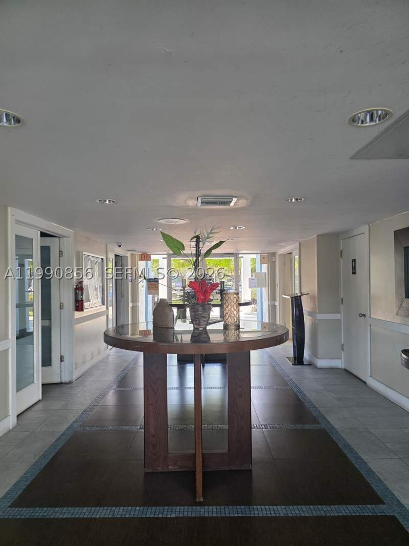 2 bedroom Condominium at 486 NW 165th St Rd B-405, Montecarlo Condo, Miami — photo 5
