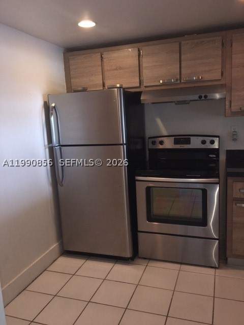 486 NW 165th St Rd B-405, Miami FL - photo 8 of 20