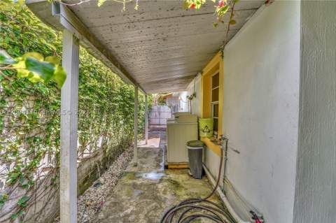 219 SW 6th Ave, Miami FL - photo 20 of 27