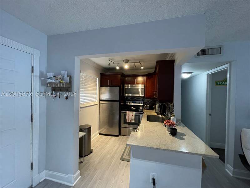 2 bedroom Condominium at 8500 SW 109th Ave 6-229, Courtyards At Kendall Con, Miami — photo 4