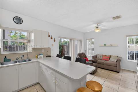 16624 NW 73rd Ct 16624, Miami Lakes FL - photo 15 of 40