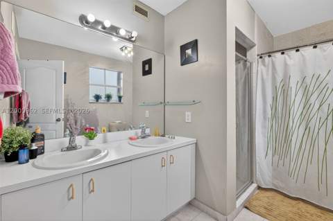 16624 NW 73rd Ct 16624, Miami Lakes FL - photo 21 of 40