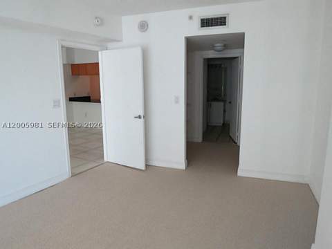 1750 N Bayshore Dr 2909, Miami FL - photo 8 of 13