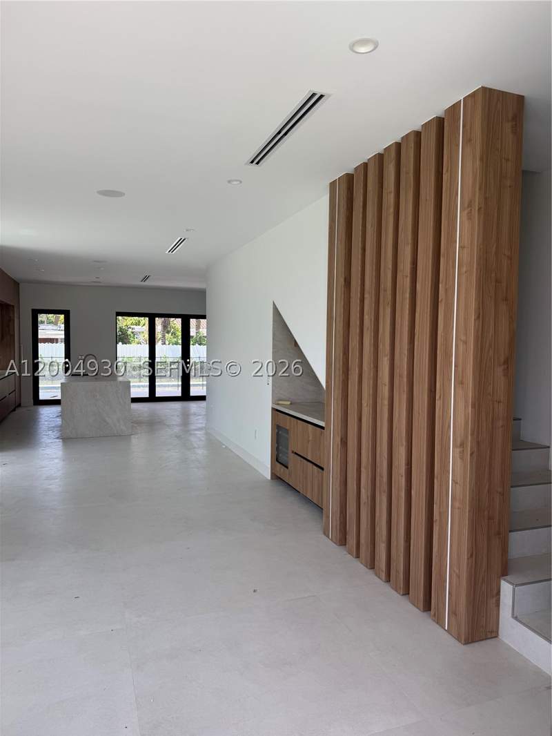 4 bedroom SingleFamilyResidence at 6449 SW 28th St, Coral Villas Rev, Miami — photo 3
