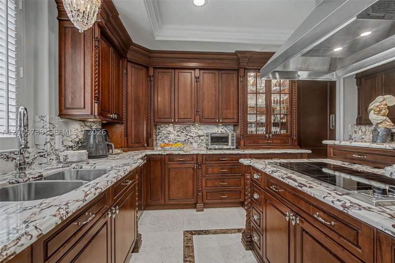 3 bedroom Condominium at 600 Coral Way 5, Segovia Tower Condo, Coral Gables — photo 5