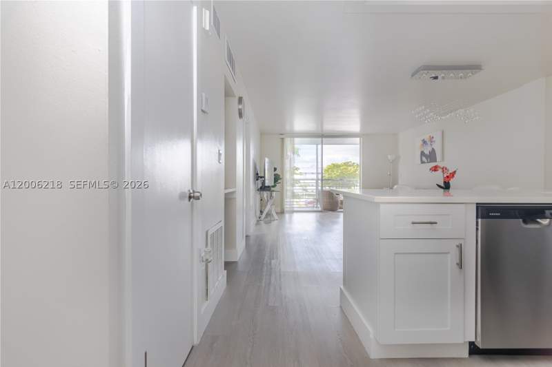 1 bedroom Condominium at 3600 NE 170th St 308, Eden Isles Condo # 4, North Miami Beach — photo 3