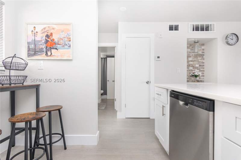 1 bedroom Condominium at 3600 NE 170th St 308, Eden Isles Condo # 4, North Miami Beach — photo 5