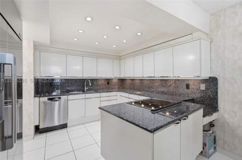 9801 Collins Ave 14D, Bal Harbour FL - photo 17 of 49
