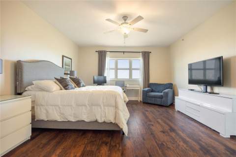 14951 Royal Oaks Lane 1109, North Miami FL - photo 14 of 31