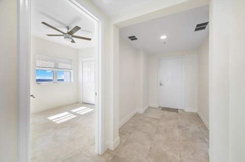 15051 Royal Oaks Lane 2106, North Miami FL - photo 13 of 23