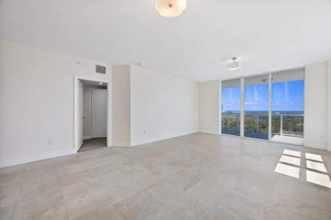 15051 Royal Oaks Lane 2106, North Miami FL - photo 6 of 23
