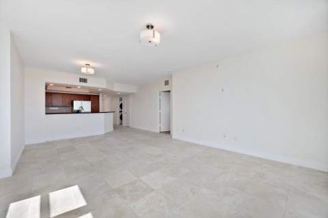 15051 Royal Oaks Lane 2106, North Miami FL - photo 7 of 23