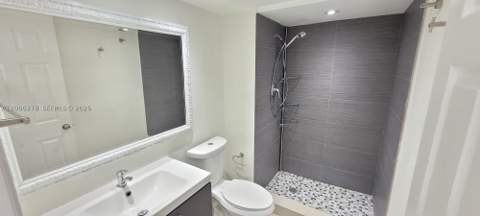 18011 Biscayne Blvd 402, Aventura FL - photo 10 of 55