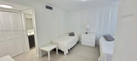 18011 Biscayne Blvd 402, Aventura FL - photo 9 of 55
